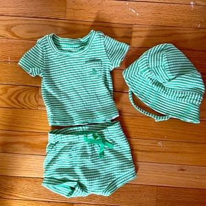 Baby boy gap outfit 0-3m green